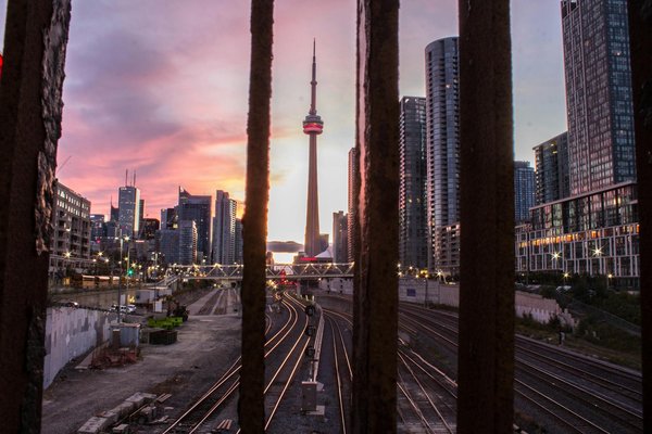 Peut-on trouver une croisière qui offre des sessions de yoga en pleine mer?